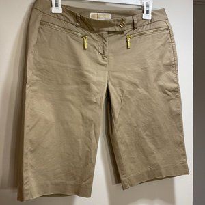 MICHAEL KORS | TAN/GOLD KHAKI BERMUDA SHORTS | SIZE 4